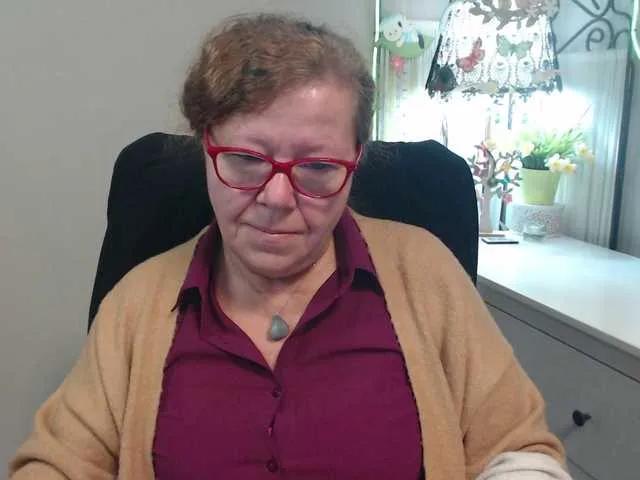 Offline flirty-adele on BongaCams