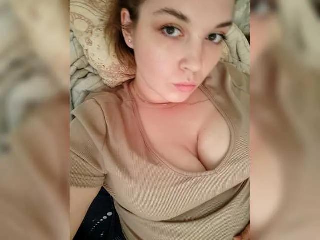 Freechat FoxyLoVe25 on BongaCams