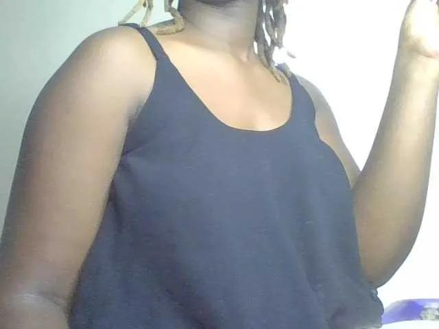 freakcurvy8 on BongaCams