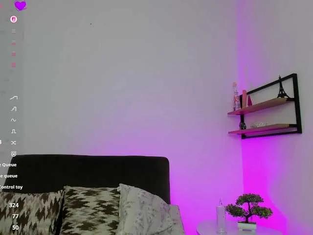 Offline Georgina-Cross on BongaCams