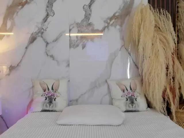 Offline hannahill69 on BongaCams