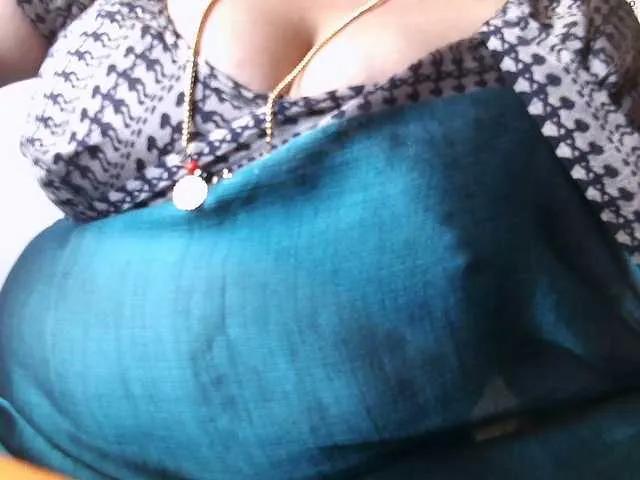 Freechat hotpavitra on BongaCams