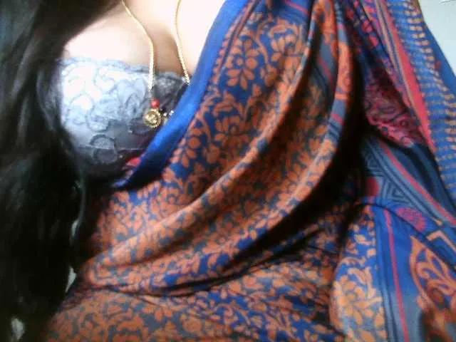 Freechat hotpavitra on BongaCams