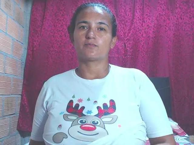 Offline isabellegree on BongaCams