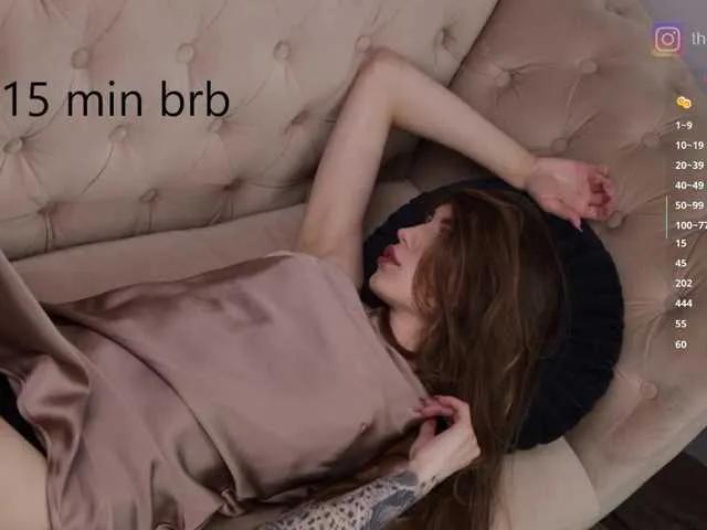 Offline IzabellaOne on BongaCams