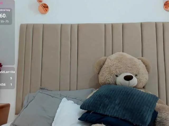 Offline izadii on BongaCams