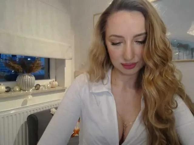 JulietteGlow — I like everything what's sensual, a bit of femdom, I'm curious about fetishes, I love watching and being watched