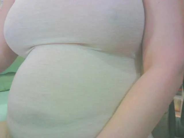 Offline KeepmepregO on BongaCams