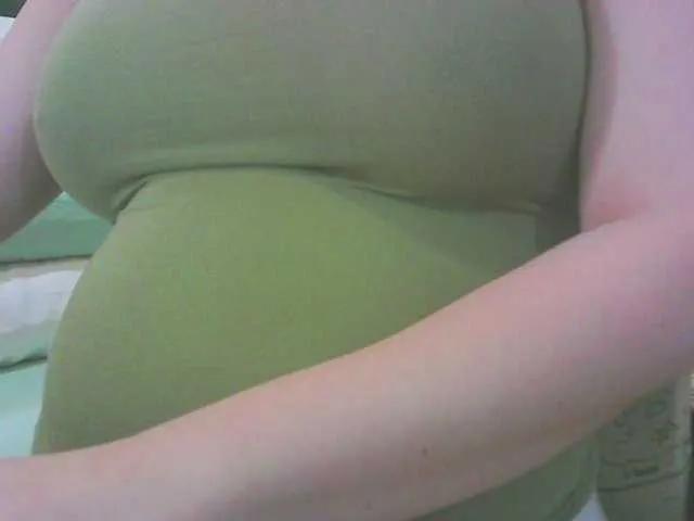 Offline KeepmepregO on BongaCams