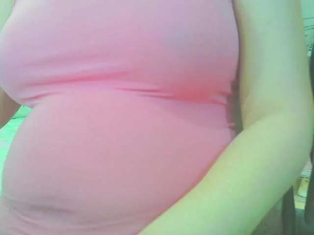 Offline KeepmepregO on BongaCams