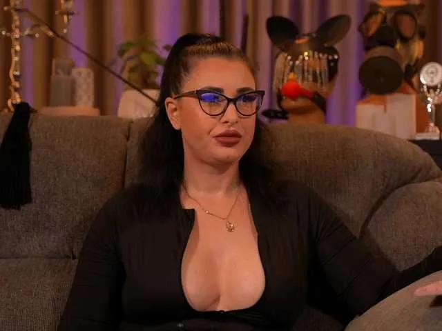 KellyKent on BongaCams 