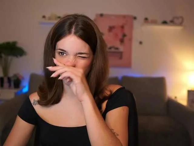 Offline kissiecat on BongaCams