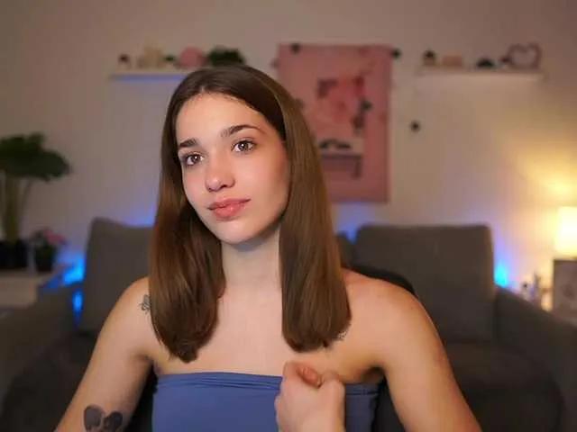 Offline kissiecat on BongaCams