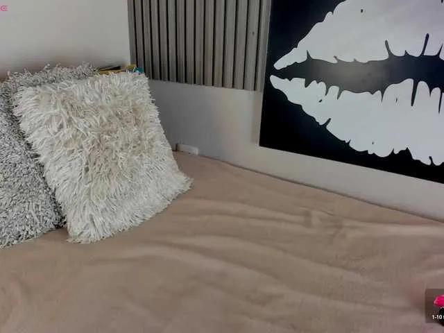 Offline Kloe-S on BongaCams