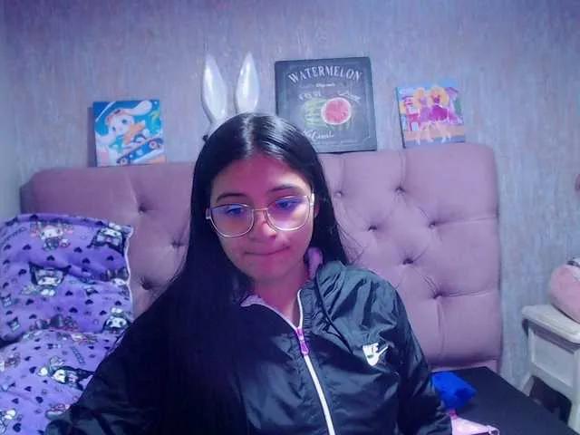 Freechat laurenelove on BongaCams