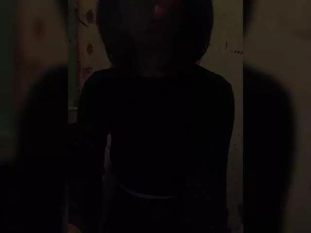 Offline Lena-33 on BongaCams