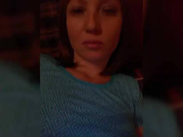 Offline Lena-33 on BongaCams