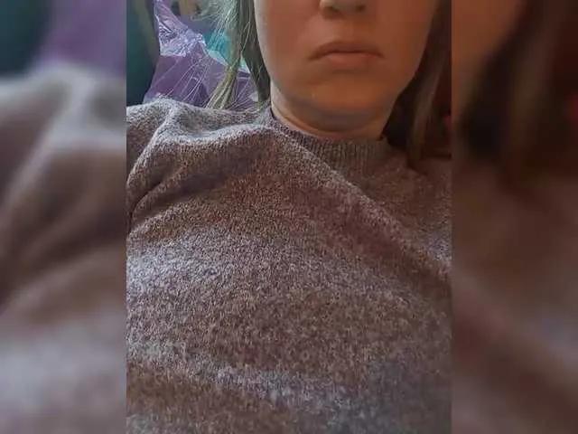 Offline Lena-33 on BongaCams