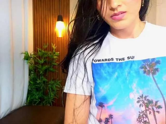 Lia-Mar — I like to see your face when I'm sucking your cock, I like dirty talk and receive orders. 

If you tell me when you are about to cum, it will also be my best moment to cum too!