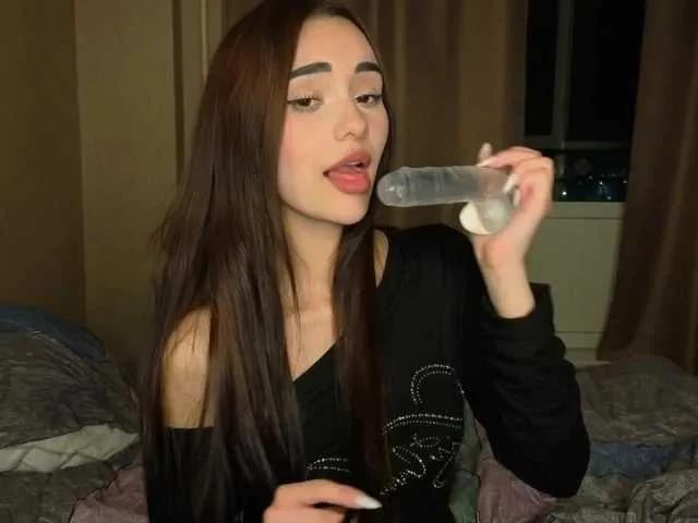 Offline LisaAndDenis on BongaCams