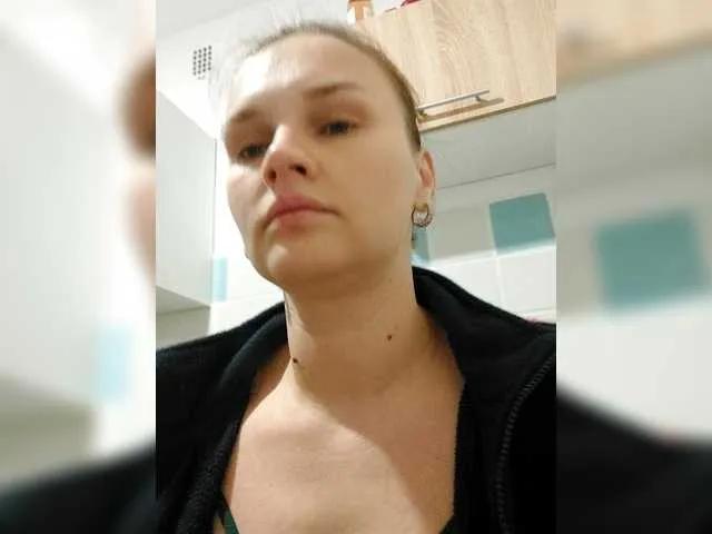 Offline LisaLovHoney on BongaCams