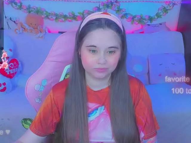 LittleKitsune on BongaCams 