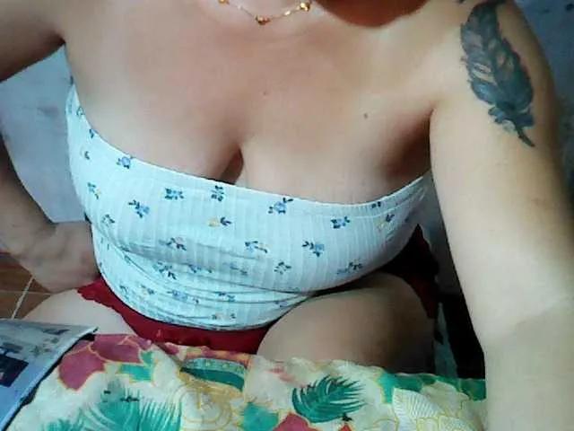 Offline lovelylovelybabexx on BongaCams