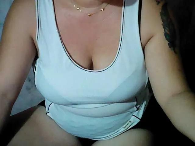 Offline lovelylovelybabexx on BongaCams