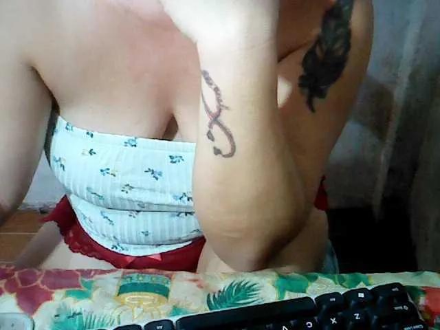 Offline lovelylovelybabexx on BongaCams