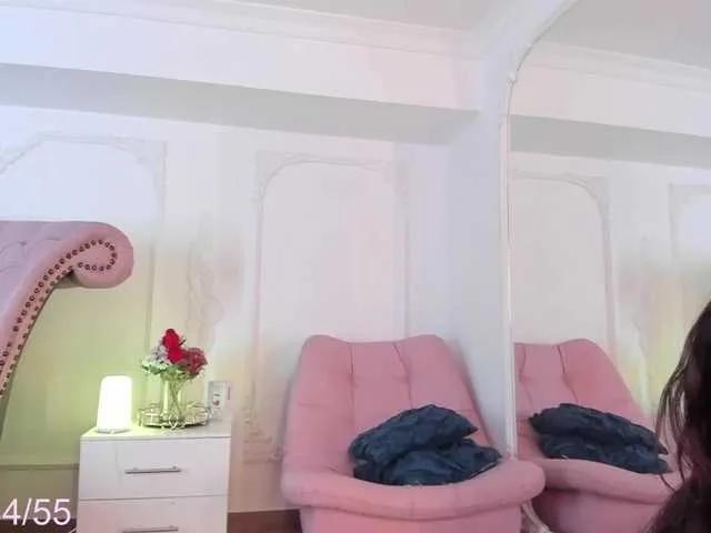 Offline LucianaRoa on BongaCams