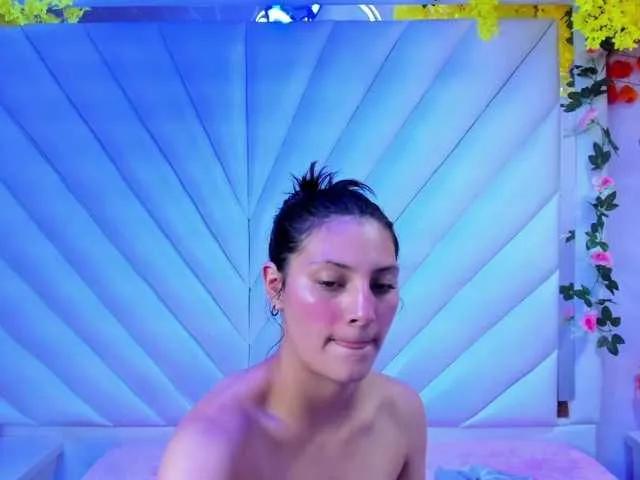 Offline LunaBennett on BongaCams