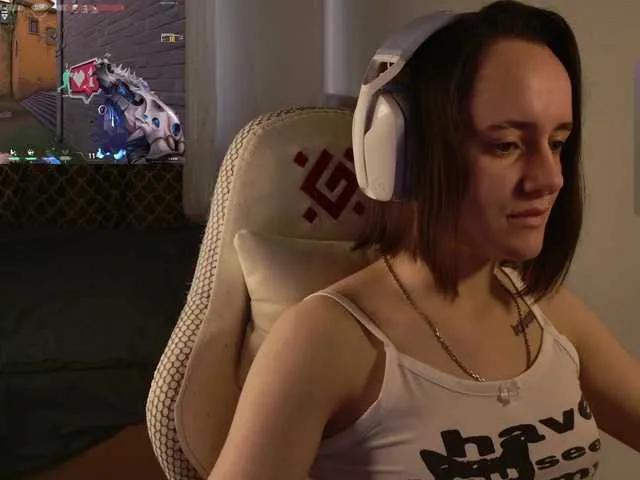 Offline LunaL0ve on BongaCams