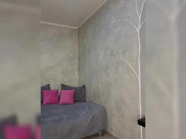 Offline LunaSparkss on BongaCams