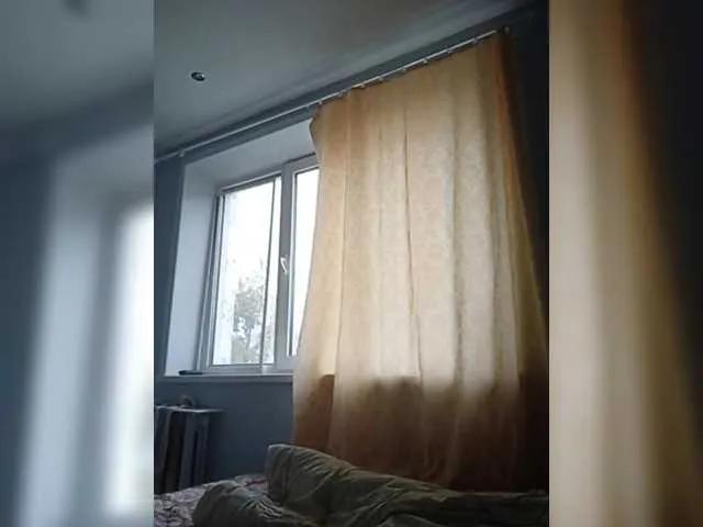 Offline Madam-oss on BongaCams