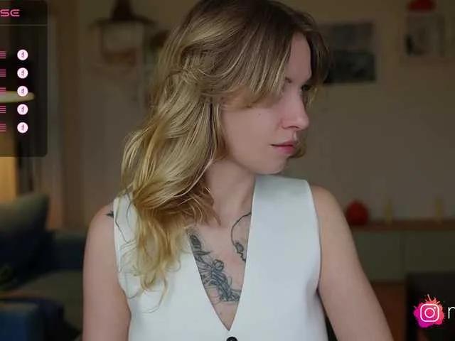 Offline mel-collins on BongaCams