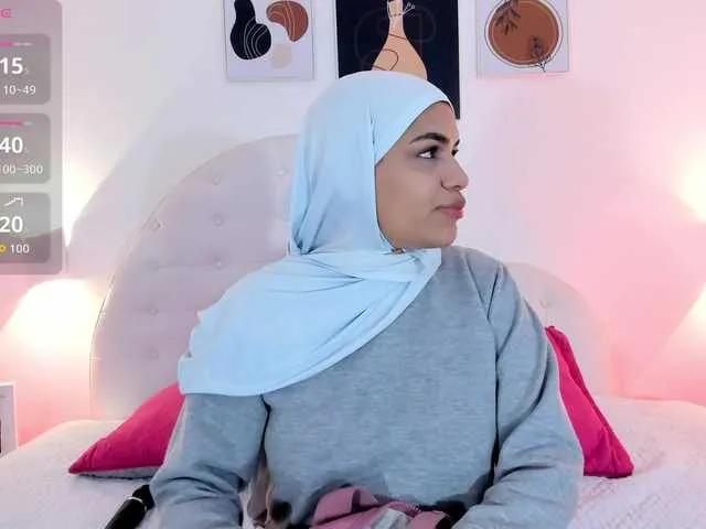 Freechat mhia-paris on BongaCams