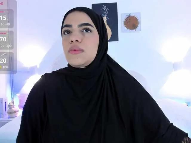 Freechat mhia-paris on BongaCams