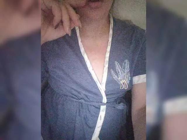 Offline Mia883 on BongaCams