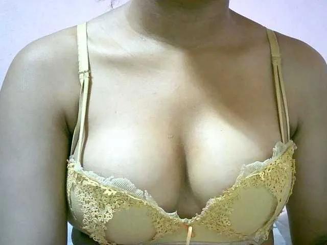 Minou20 — Freechat on BongaCams