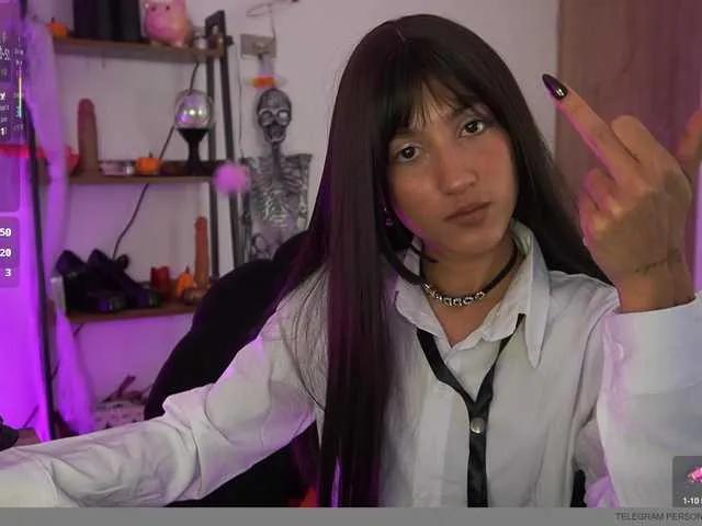 Offline MissKorrah on BongaCams