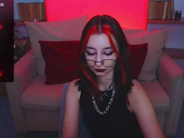 Offline MistressMarcelline on BongaCams