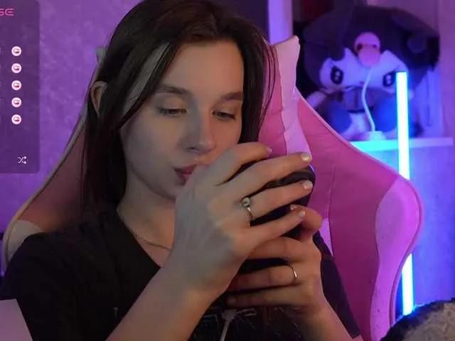 Offline MossiPolli on BongaCams