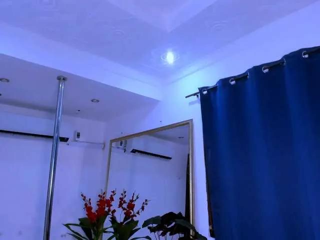 Offline nahomy-ryans on BongaCams