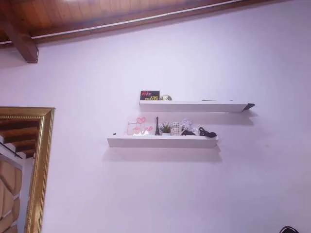 Offline naia-blesed on BongaCams