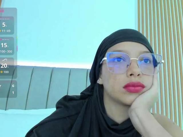 Offline naishaa1 on BongaCams