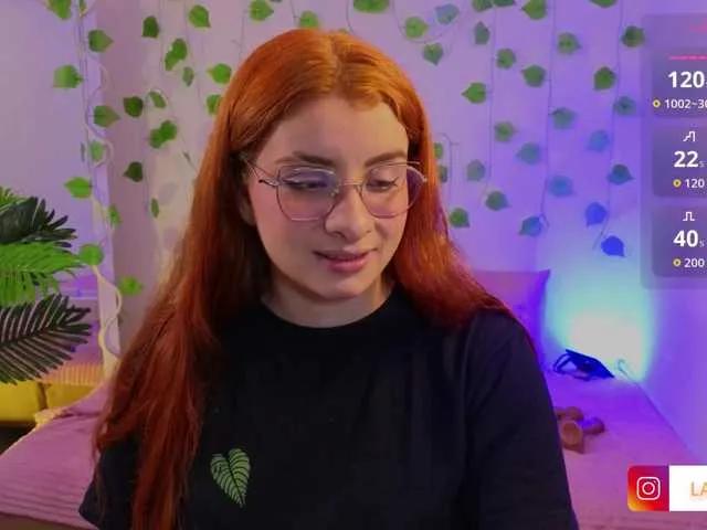 Offline Naomy-tay1 on BongaCams