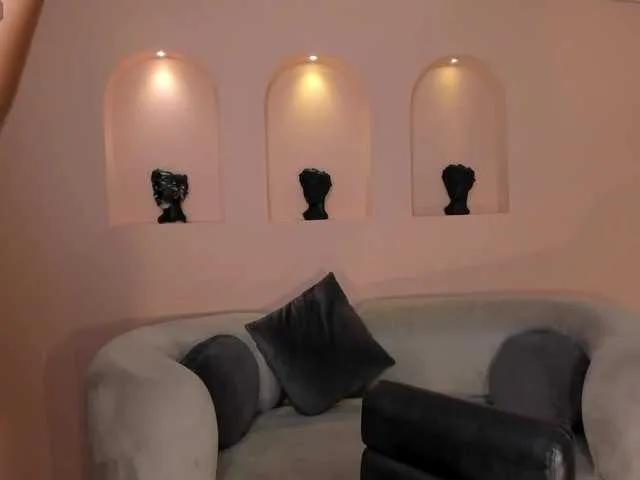 Offline NiaSalvatore on BongaCams