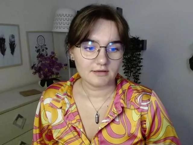 Offline perfectJulie on BongaCams