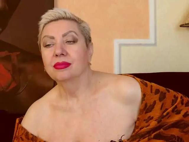 Offline PoshLadyx on BongaCams