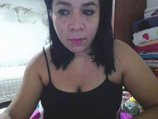 Freechat pregnantsaraxxx on BongaCams